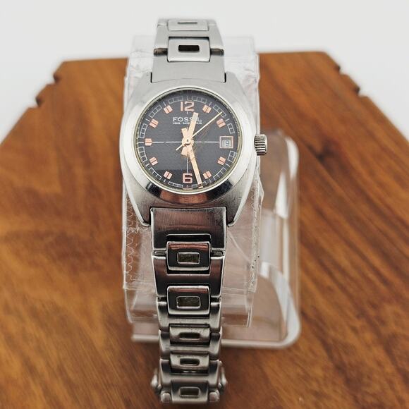 Fossil Women's Silver Tone Boyfriend Watch Black Rose Gold Calendar Dial AM-3913 - Picture 1 of 7